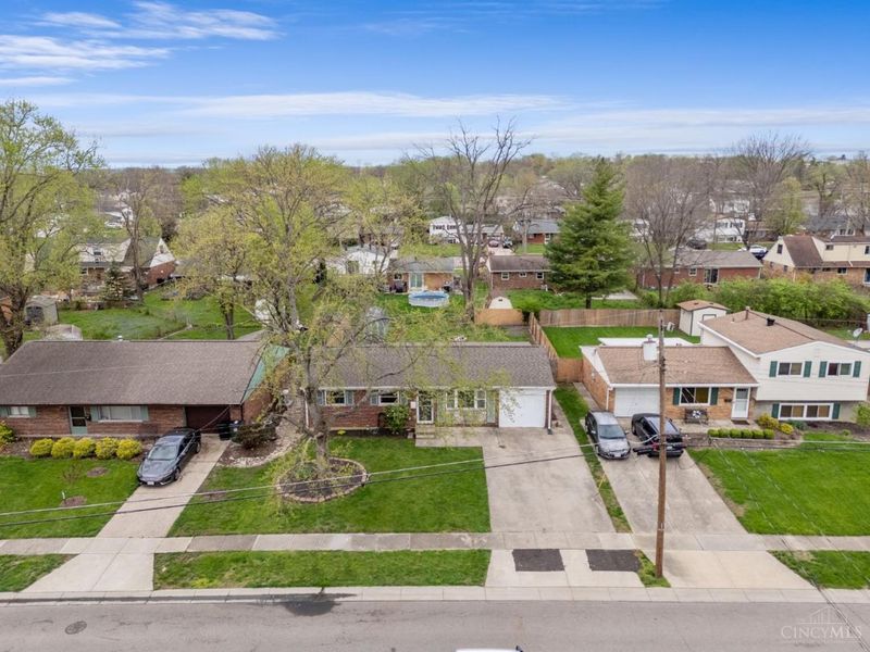 1466 Fawnvista Lane, Sharonville, OH 45246 Photo 6