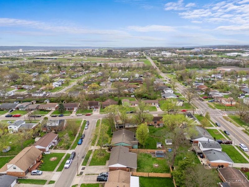 1466 Fawnvista Lane, Sharonville, OH 45246 Photo 8