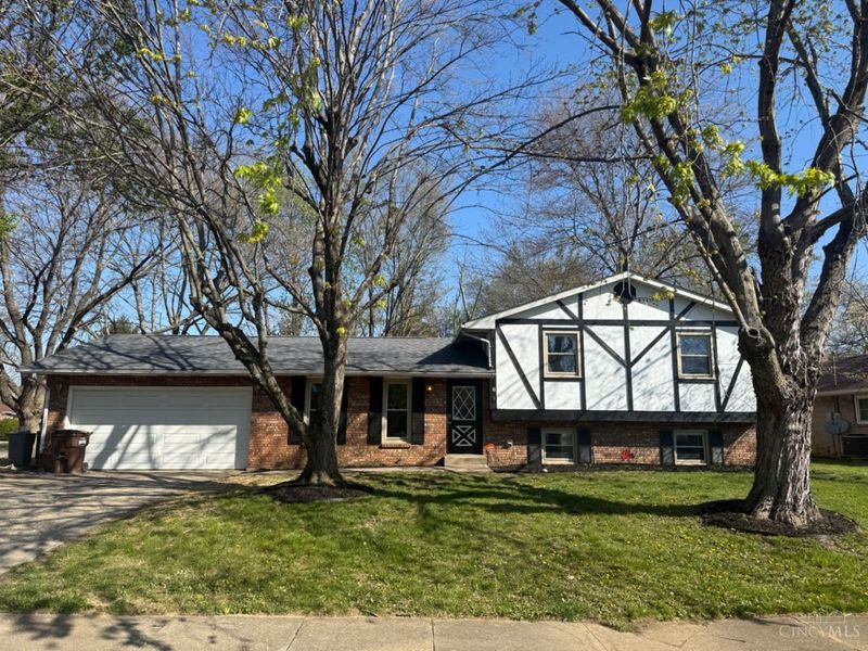 8 Oak Avenue, Trenton, OH 45067 Photo 1