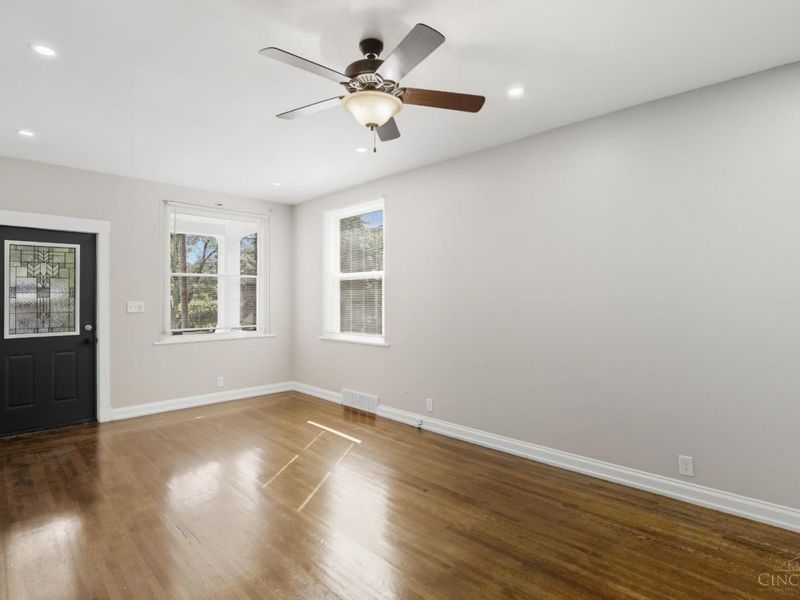 2711 Baker Avenue, Cincinnati, OH 45211 Photo 4