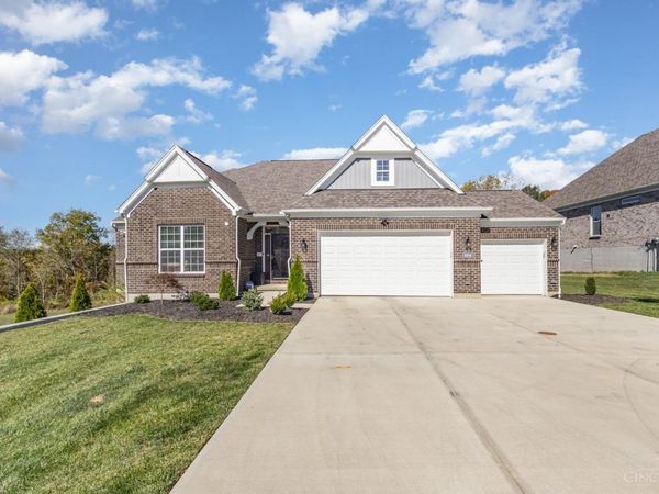 4994 Shadow Hawk Drive, Green Twp, OH 45247