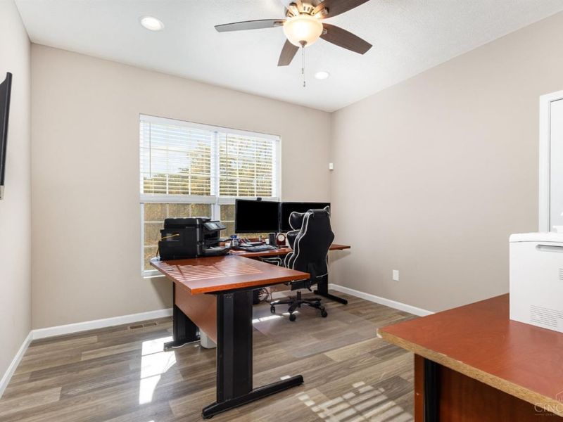 4994 Shadow Hawk Drive, Green Township, OH 45247 Photo 10