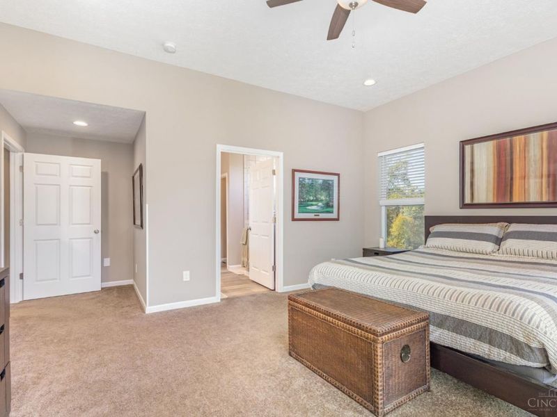 4994 Shadow Hawk Drive, Green Township, OH 45247 Photo 14