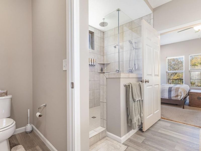 4994 Shadow Hawk Drive, Green Township, OH 45247 Photo 17