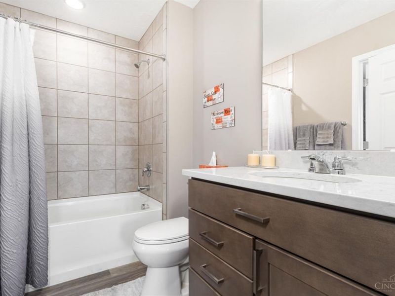 4994 Shadow Hawk Drive, Green Township, OH 45247 Photo 20