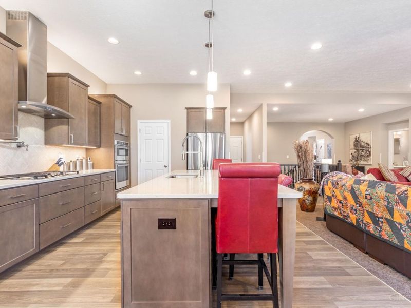 4994 Shadow Hawk Drive, Green Township, OH 45247 Photo 6