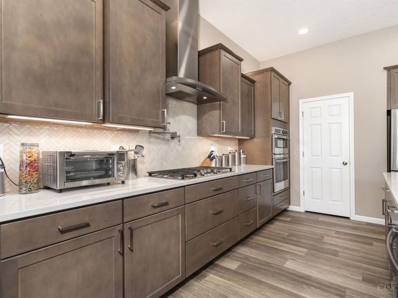 4994 Shadow Hawk Drive, Green Township, OH 45247 Photo 9