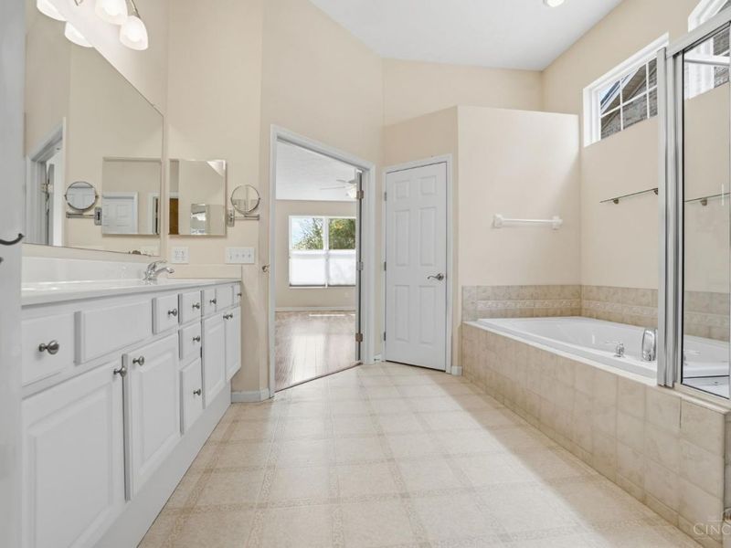 3193 Schaffers Run Court, Fairfield Twp, OH 45011 Photo 27