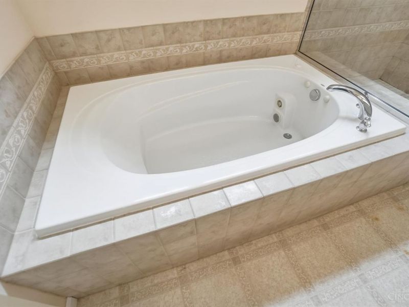 3193 Schaffers Run Court, Fairfield Twp, OH 45011 Photo 28