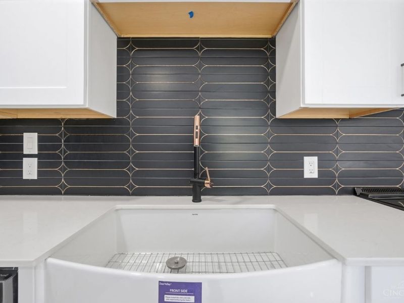 5695 Antoninus Drive, Green Township, OH 45238 Photo 11