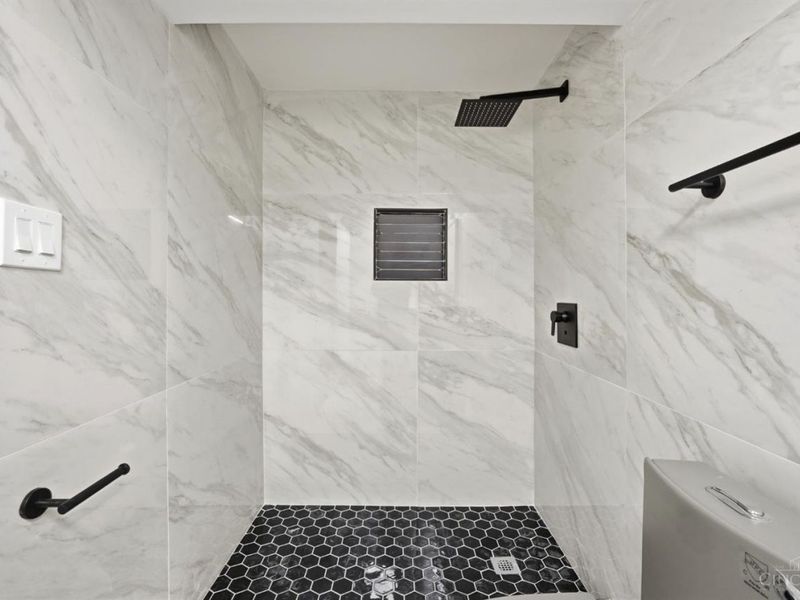 5695 Antoninus Drive, Green Township, OH 45238 Photo 32