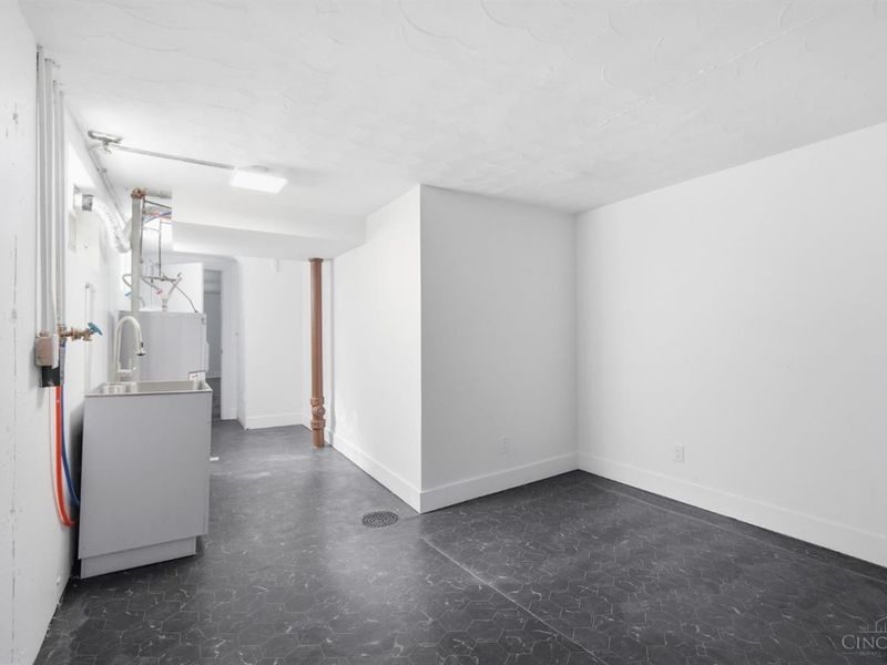 5695 Antoninus Drive, Green Township, OH 45238 Photo 33