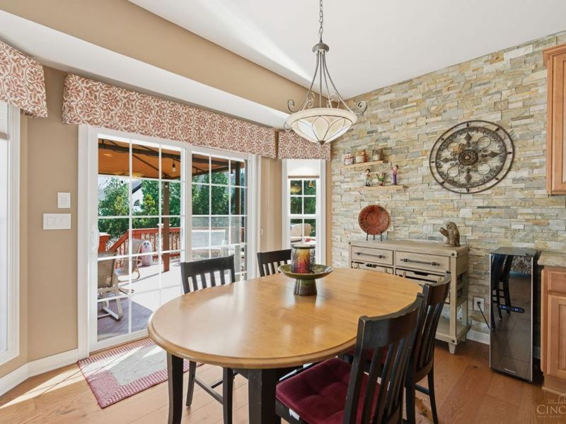 7452 Overglen Drive, West Chester, OH 45069 Photo 18