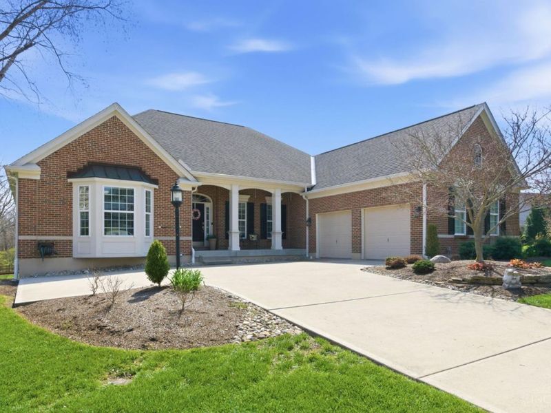 7452 Overglen Drive, West Chester, OH 45069 Photo 2