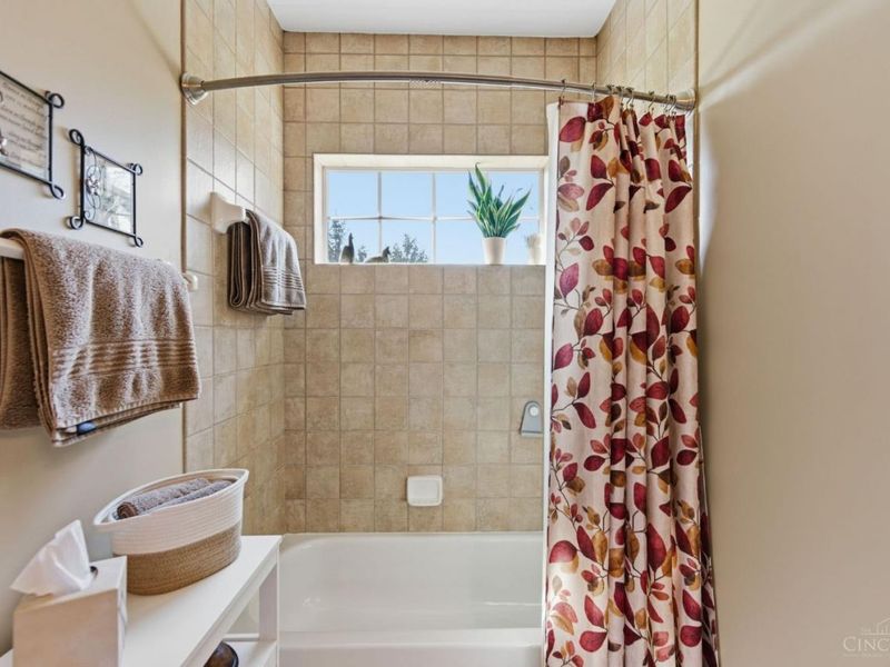 7452 Overglen Drive, West Chester, OH 45069 Photo 28