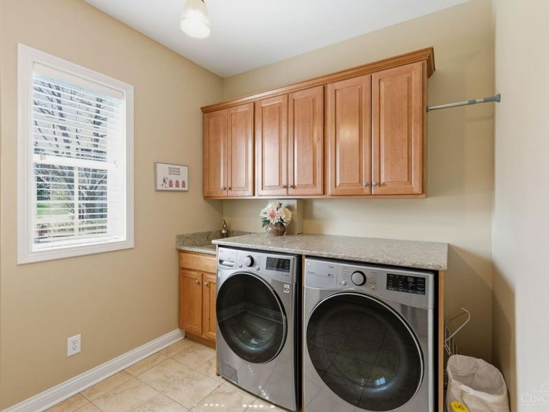 7452 Overglen Drive, West Chester, OH 45069 Photo 30