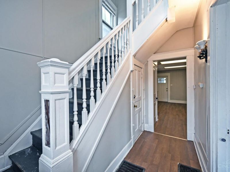 1110 Winfield Avenue, Cincinnati, OH 45205 Photo 2