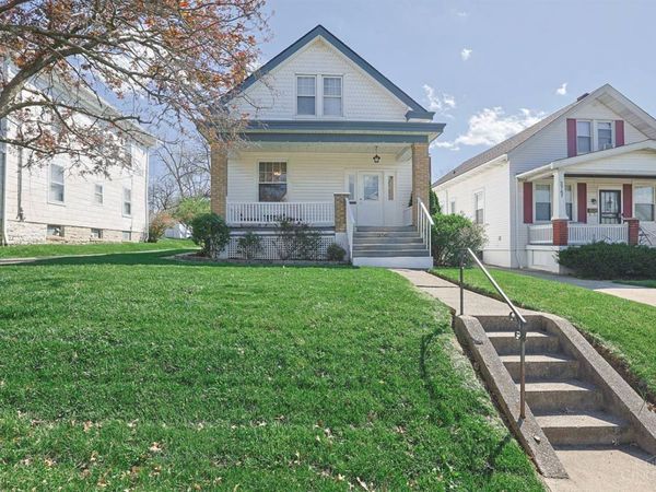 3745 Applegate Avenue, Cheviot, OH 45211