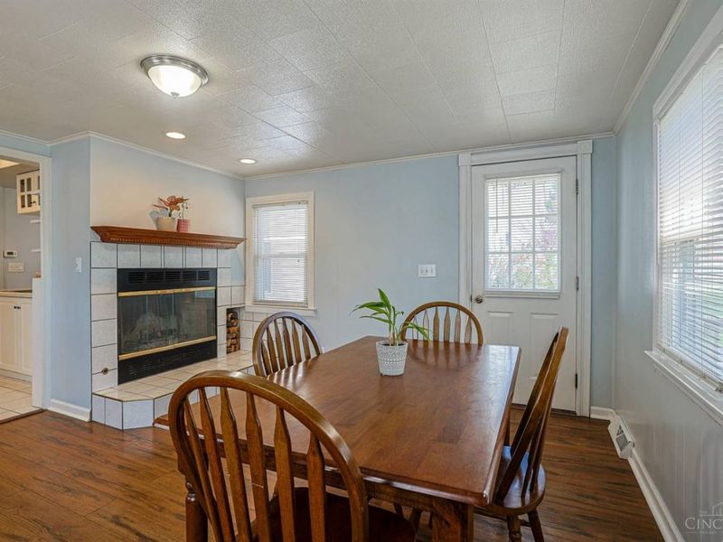 3745 Applegate Avenue, Cheviot, OH 45211 Photo 11