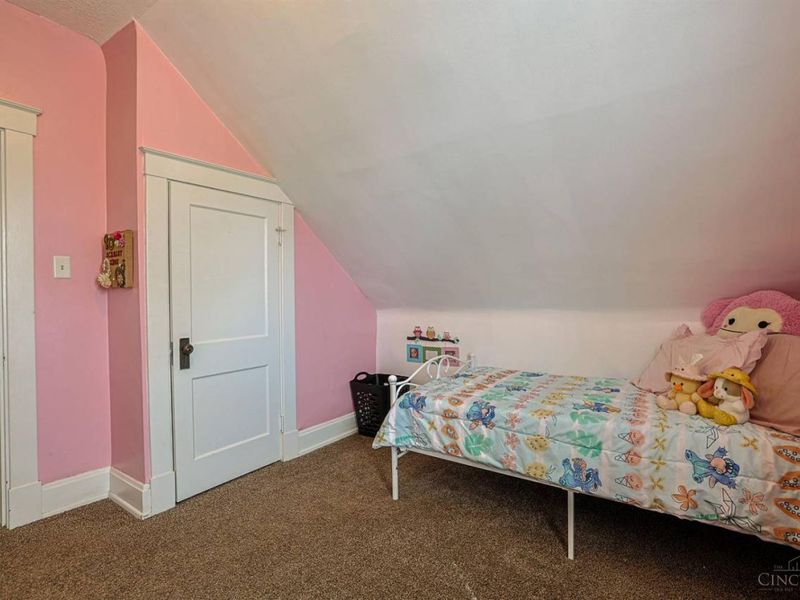 3745 Applegate Avenue, Cheviot, OH 45211 Photo 23