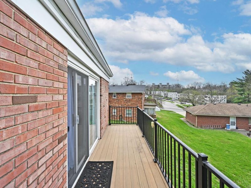 2515 Fairhill Drive, Cincinnati, OH 45239 Photo 24