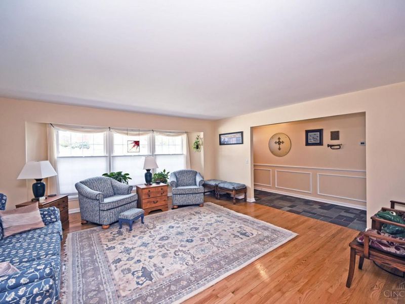 2515 Fairhill Drive, Cincinnati, OH 45239 Photo 5