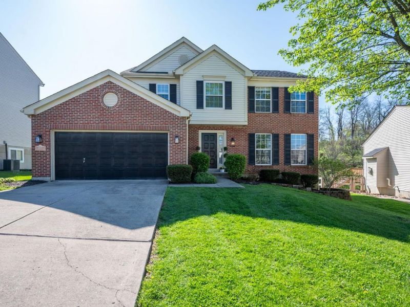 4817 Kleeman Green Drive, Cincinnati, OH 45211 Photo 1