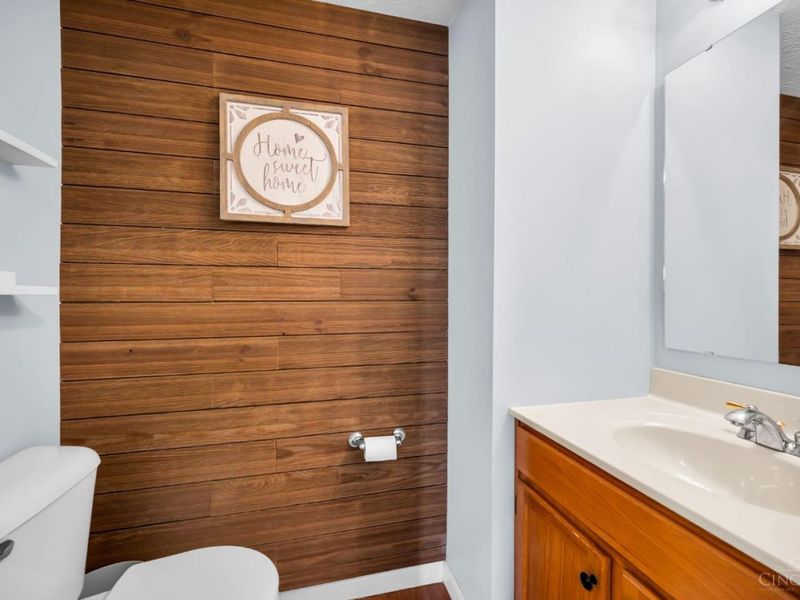 4817 Kleeman Green Drive, Cincinnati, OH 45211 Photo 21