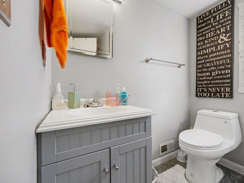 5805 Childs Avenue, Green Township, OH 45248 Photo 11