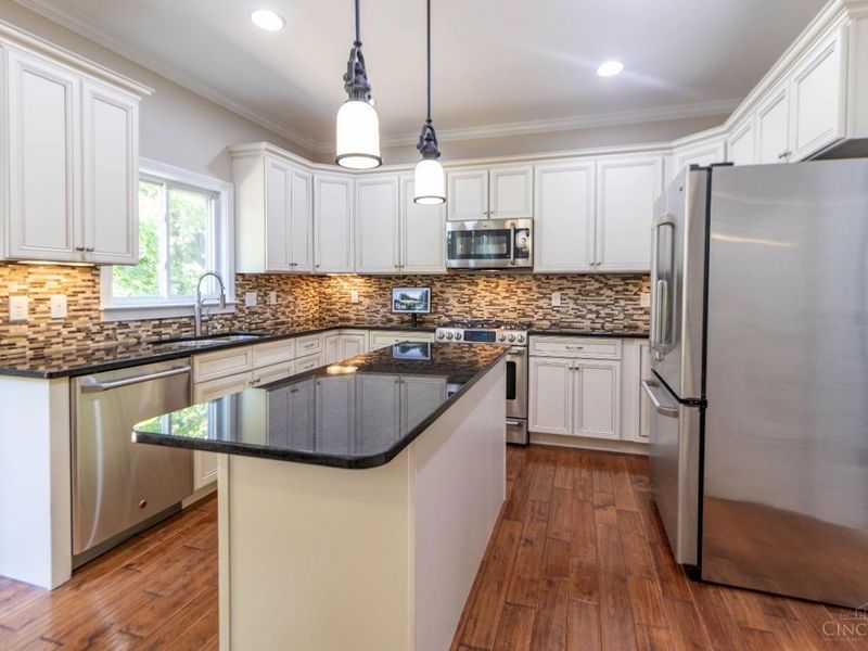 880 Sunrise Ridge Court, Hamilton Twp, OH 45039 Photo 17