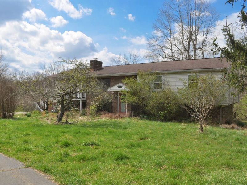 8259 Achterman Road, Harlan Twp, OH 45162 Photo 3