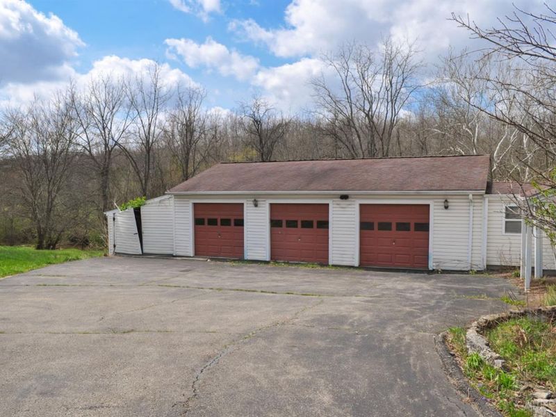 8259 Achterman Road, Harlan Twp, OH 45162 Photo 4