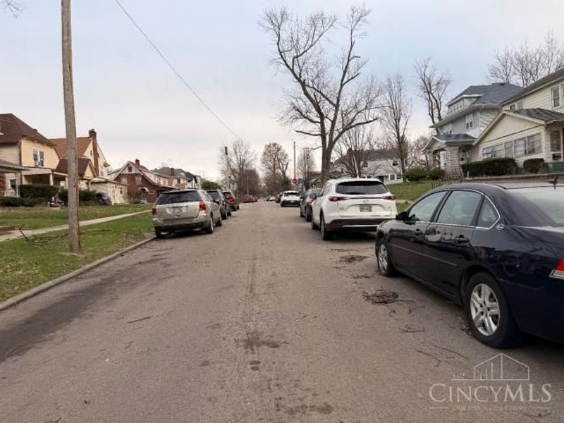 1127 Everett Drive, Dayton, OH 45402 Photo 3