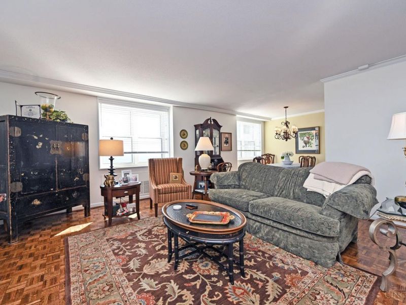 2444 Madison Road, Unit 1811, Cincinnati, OH 45208 Photo 11