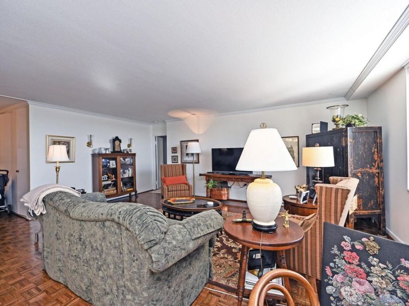 2444 Madison Road, Unit 1811, Cincinnati, OH 45208 Photo 12