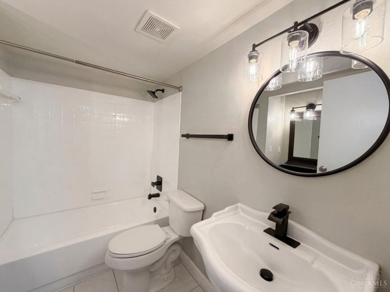 503 Glencoe Court, Mason, OH 45040 Photo 6