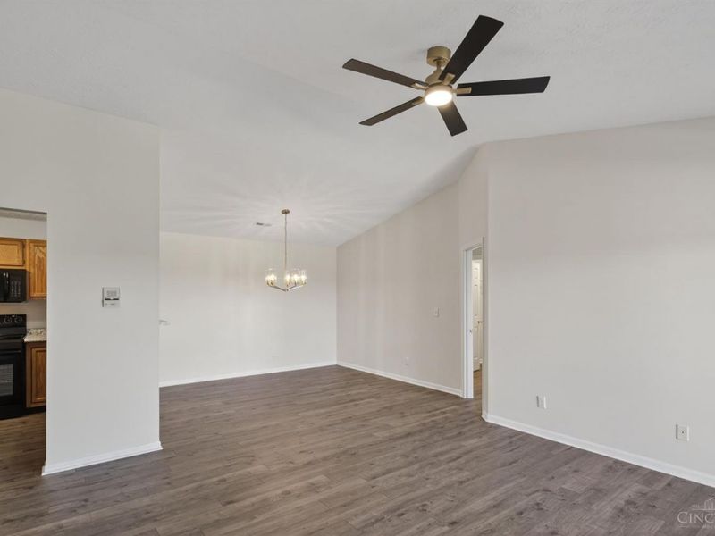 7920 Jessies Way, Unit 303, Hamilton, OH 45011 Photo 12