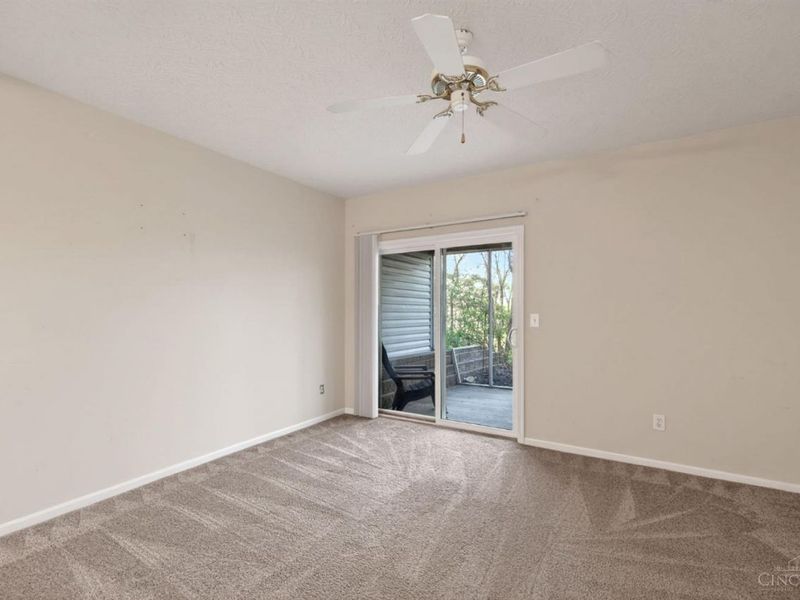 200 Gateway Drive, Unit H, Milford, OH 45150 Photo 4