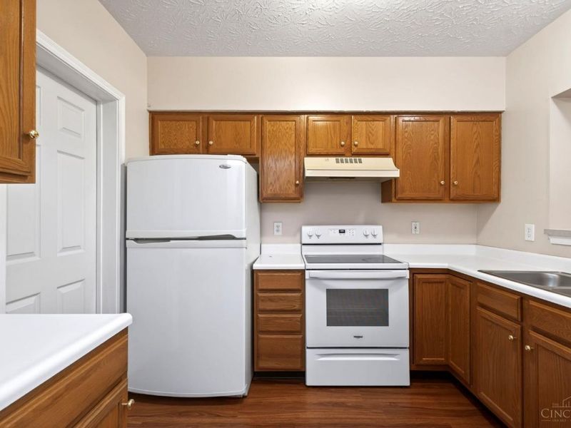 200 Gateway Drive, Unit H, Milford, OH 45150 Photo 6