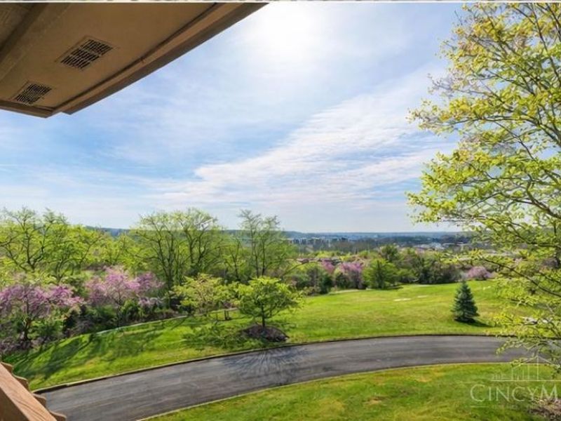 8945 Eagleview Drive, Unit 10, West Chester, OH 45069 Photo 25