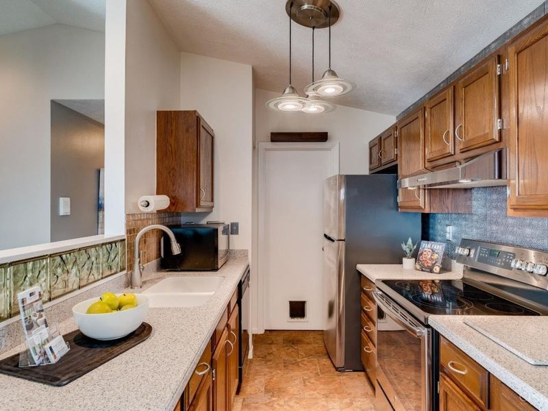 8945 Eagleview Drive, Unit 10, West Chester, OH 45069 Photo 9