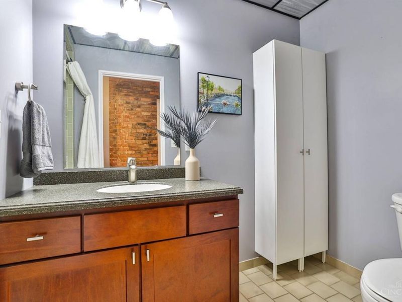 1124 Race Street, Unit 101B, Cincinnati, OH 45202 Photo 13