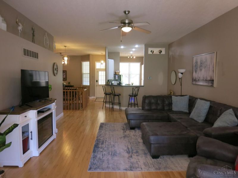 5957 Castlewood, Unit 3, Miami Twp, OH 45150 Photo 12