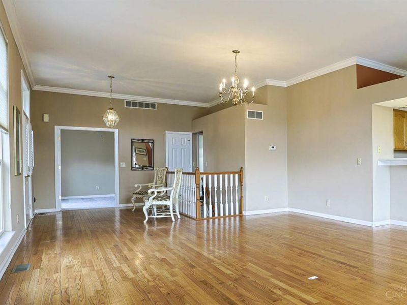 7111 Scarlet Oak Court, Mason, OH 45040 Photo 10