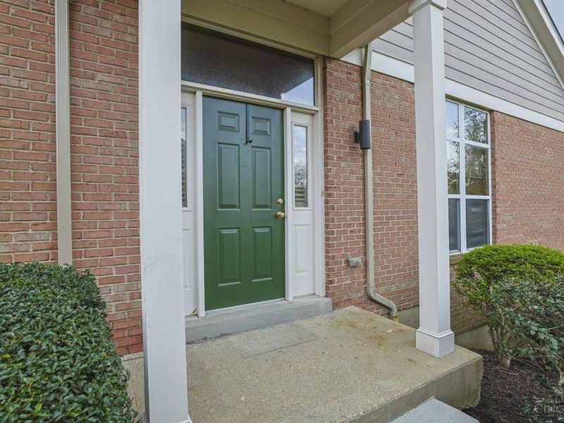 7111 Scarlet Oak Court, Mason, OH 45040 Photo 3