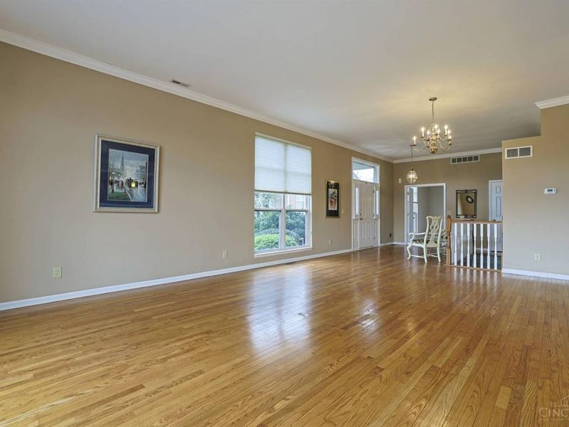 7111 Scarlet Oak Court, Mason, OH 45040 Photo 8