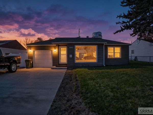 1061 Sunset Avenue, BLACKFOOT, ID 83221