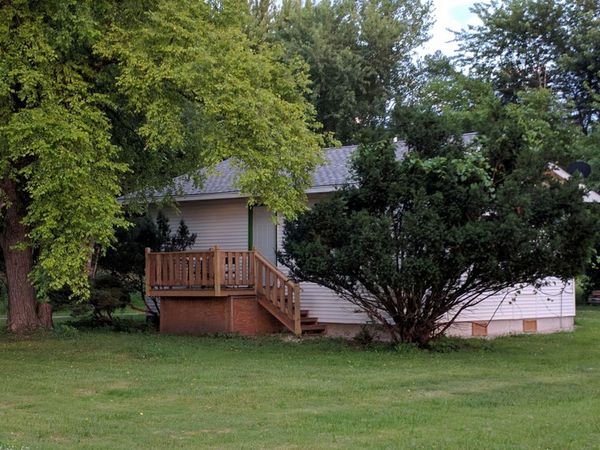 26958 N Ellen Street , Wauconda, IL 60084