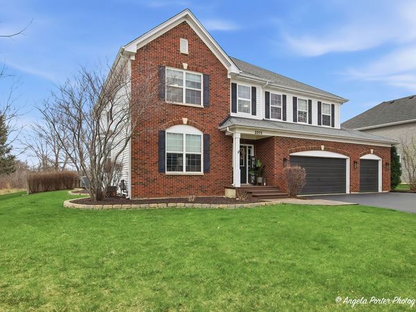 2275 Walnut Glen Boulevard , Island Lake, IL 60042