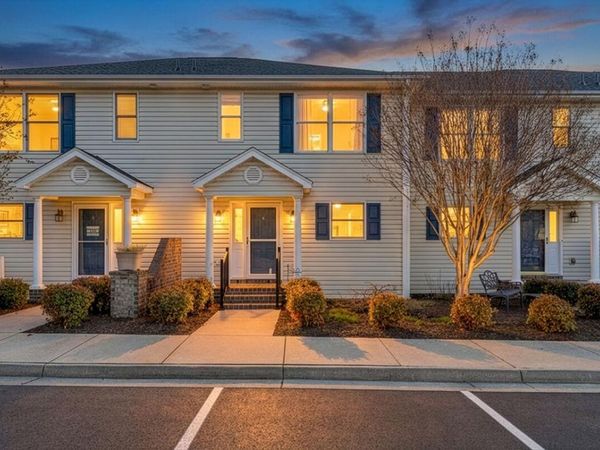 475 Cambridge CT , Unit E2, Hardy, VA 24101